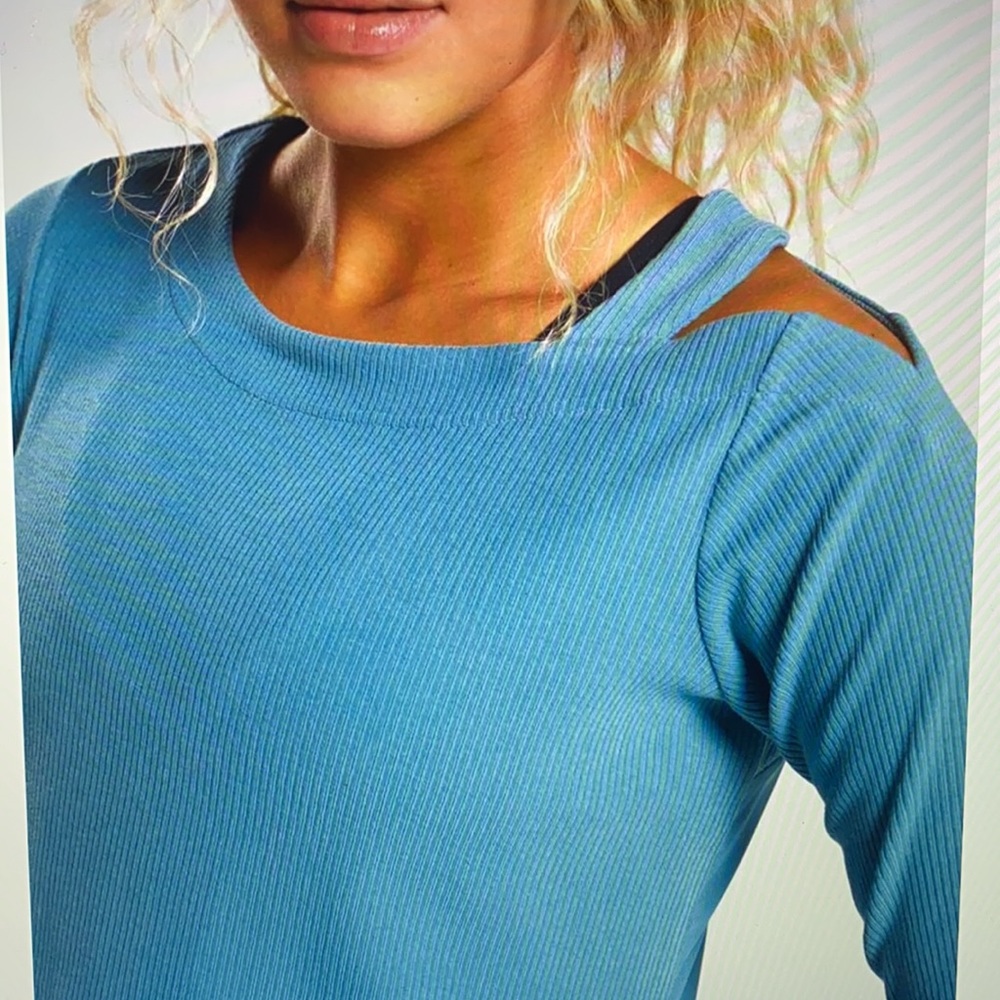 Gymshark Studio Sweater - Picture 4 of 11